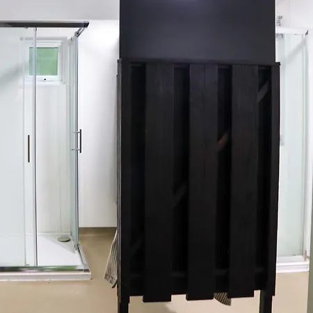 Ballybeg Pod 5 بيت للعطل