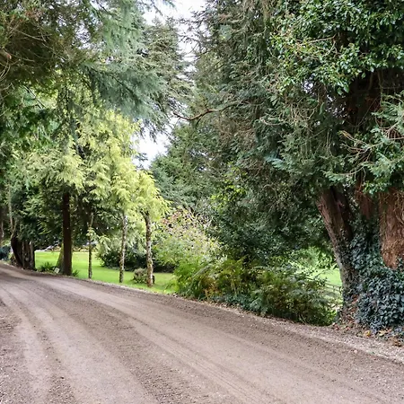 بيت للعطل Ballybeg Pod 5 *